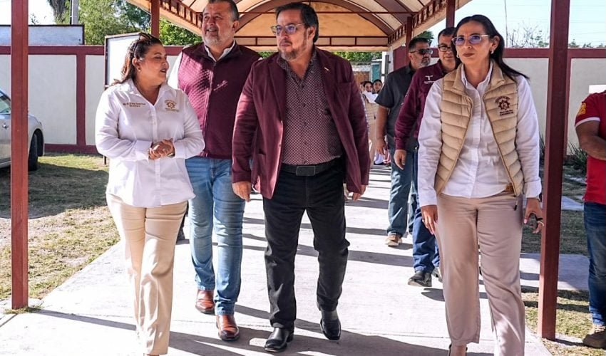 La Secundaria Técnica 98 de Matamoros recibe obras y nuevo mobiliario
