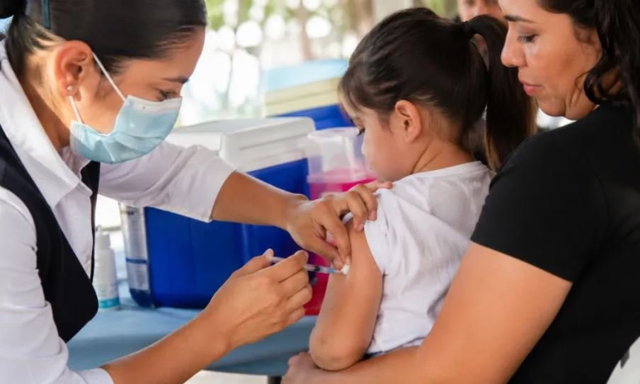 Vacunación en Tamaulipas alcanza 106.4% y mantiene vigilancia contra sarampión