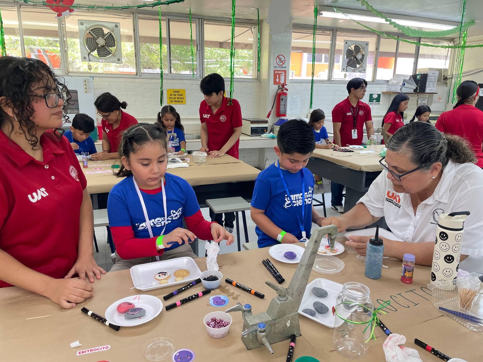 Campamento científico acerca la investigación a niñas y niños de Reynosa
