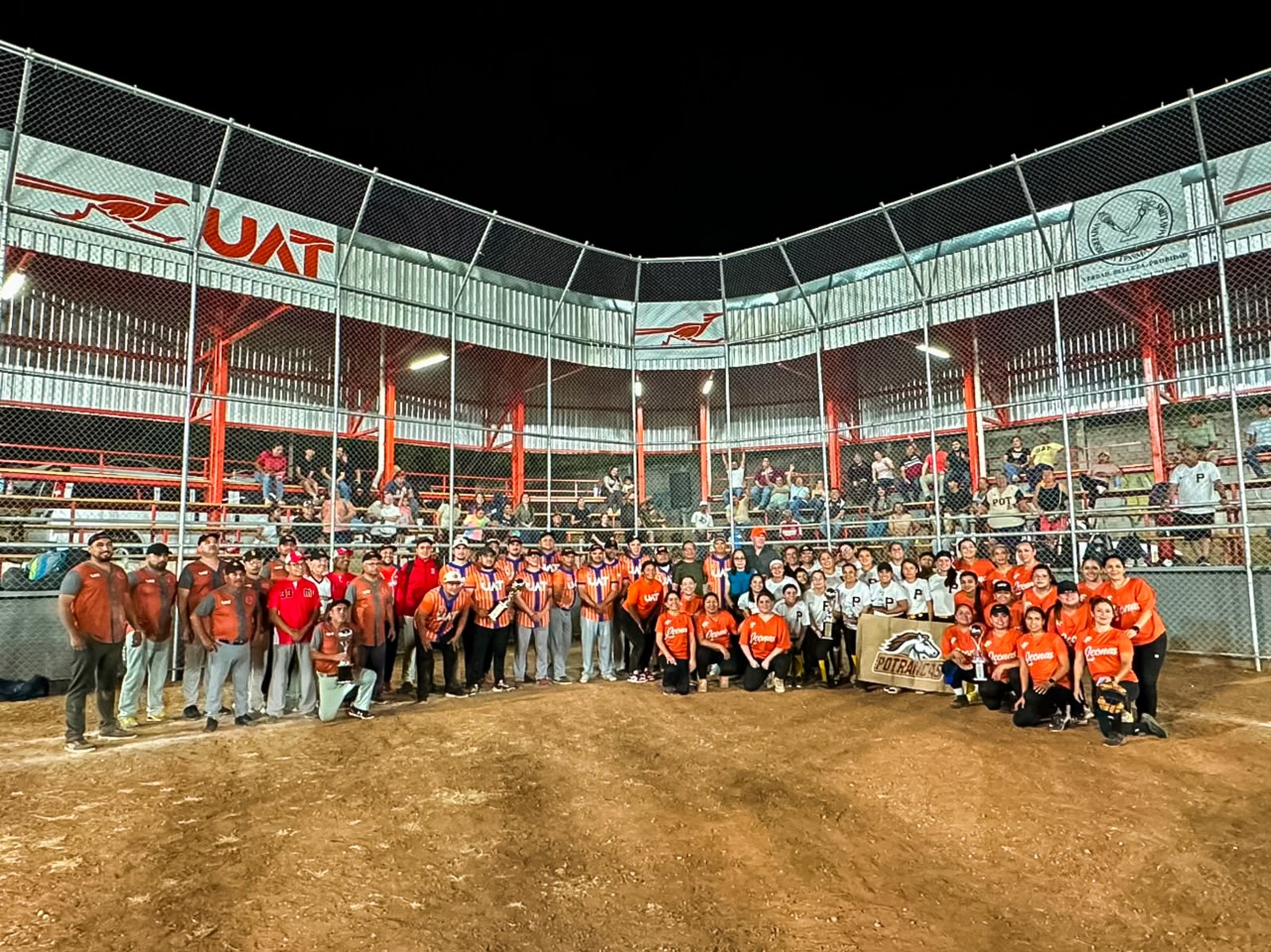 Potrancas y Vinculación, Campeones en Torneo de Softbol Funcionarios Universidad