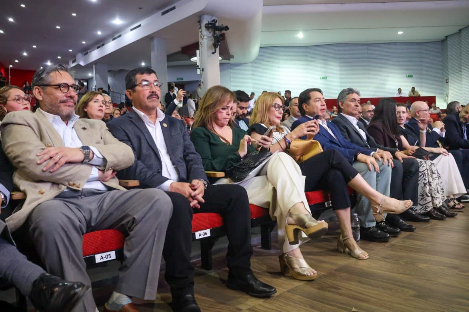 Se Suma la Universidad al Proyecto Nacional para Construir Entornos Digitales Más Humanos y Seguros